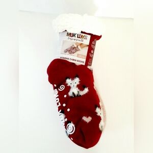 Muk Luks Red and White Women's Cabin Socks 2 Pack Size L/XL 8-10